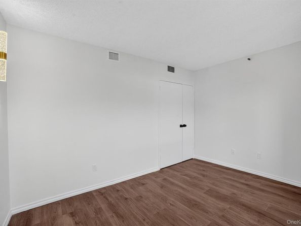 25 Rockledge Avenue 410W, White Plains NY 10601