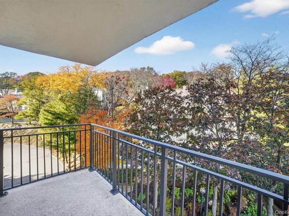 25 Rockledge Avenue 410W, White Plains NY 10601