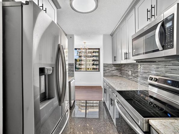 25 Rockledge Avenue 410W, White Plains NY 10601