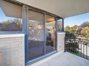 25 Rockledge Avenue 410W, White Plains NY 10601