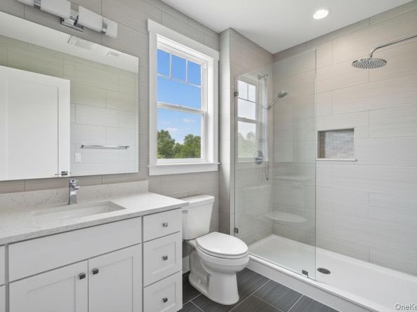 35 Evergreen Avenue, Port Jefferson Station NY 11776
