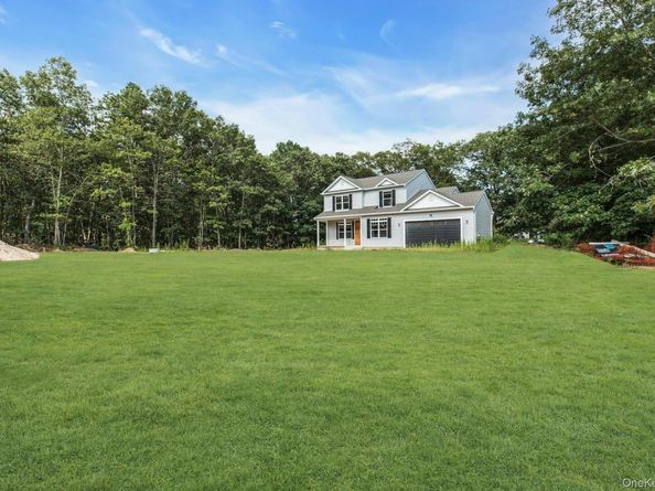 35 Evergreen Avenue, Port Jefferson Station NY 11776