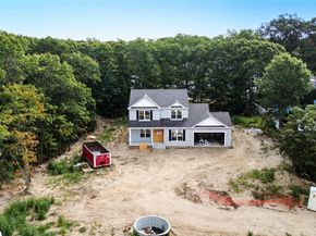 35 Evergreen Avenue, Port Jefferson Station NY 11776