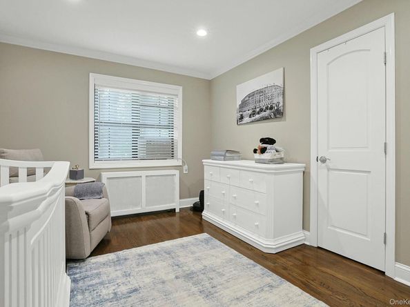 1245 California Road b23, Eastchester NY 10709