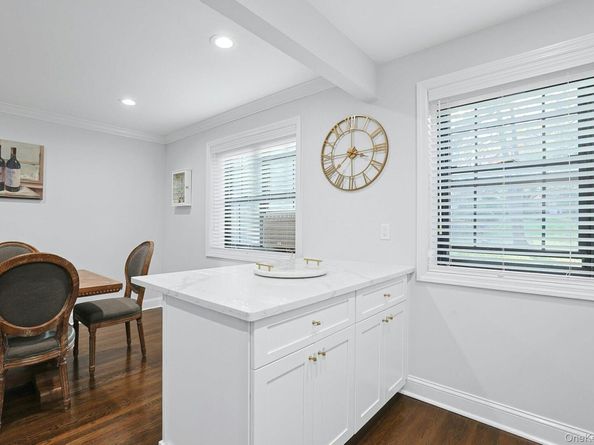 1245 California Road b23, Eastchester NY 10709