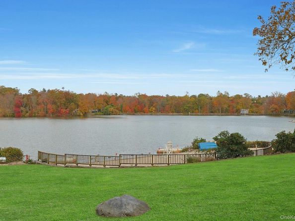 1245 California Road b23, Eastchester NY 10709