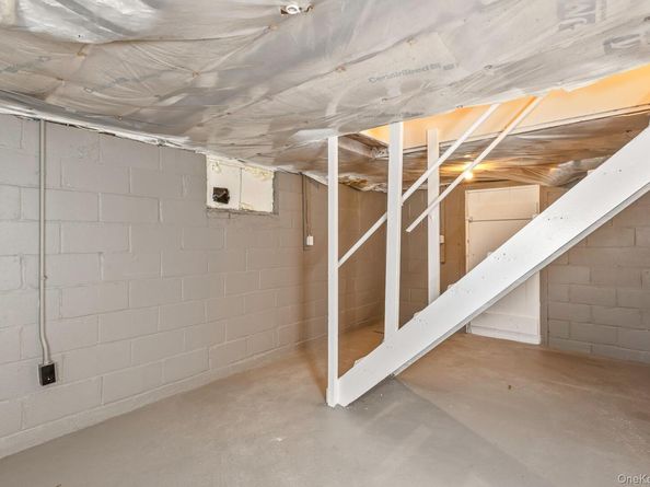 860 Flanders Road, Flanders NY 11901