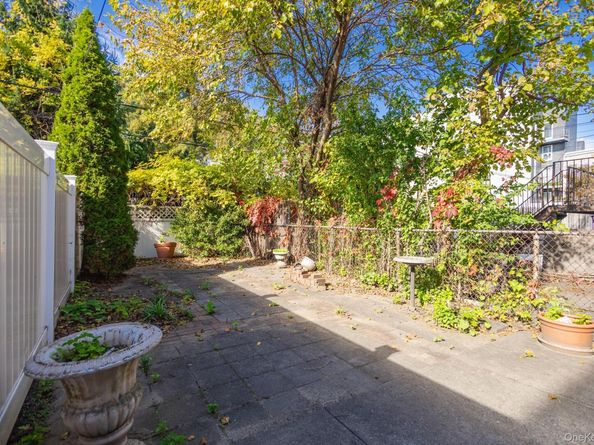 231 Monitor Street, Brooklyn NY 11222