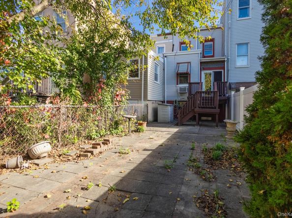 231 Monitor Street, Brooklyn NY 11222