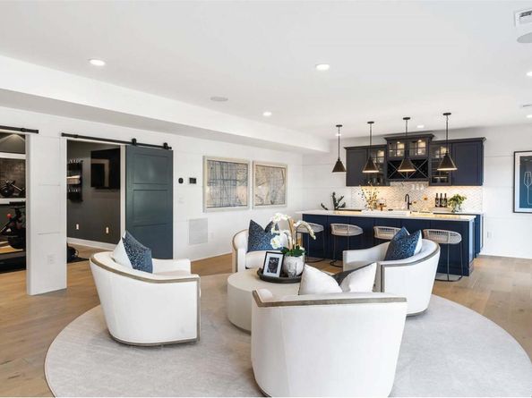 22 Sienna Court, Dix Hills NY 11746