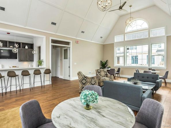 512 Breton Way, Glen Cove NY 11542