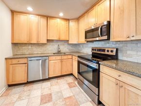 18 Granada Crescent 1, White Plains NY 10603