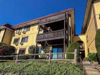 18 Granada Crescent