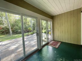 185 QUAKER Path, East Setauket NY 11733