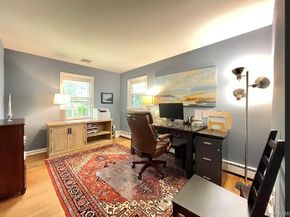 185 QUAKER Path, East Setauket NY 11733