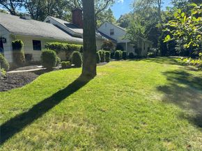 185 QUAKER Path, East Setauket NY 11733