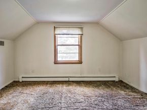 35 Red Oak Place, Massapequa NY 11758