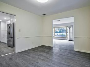 35 Red Oak Place, Massapequa NY 11758