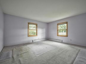 35 Red Oak Place, Massapequa NY 11758