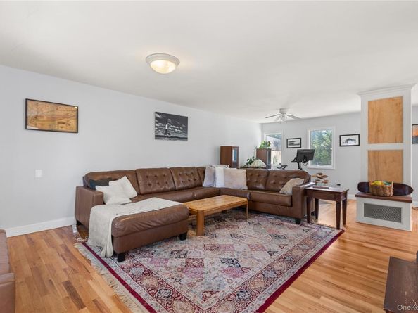 1023 Carll Drive, Bay Shore NY 11706