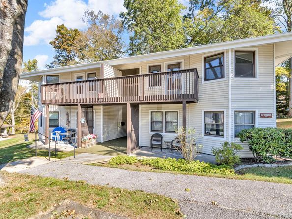 34C Warwick Place, Yorktown Heights NY 10598