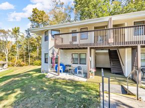 34C Warwick Place, Yorktown Heights NY 10598