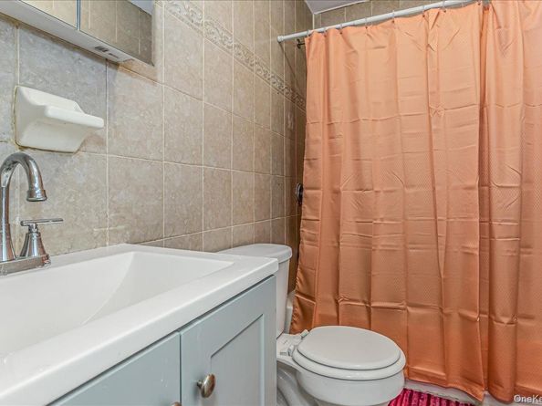 94-86 218th Street, Queens Village NY 11428