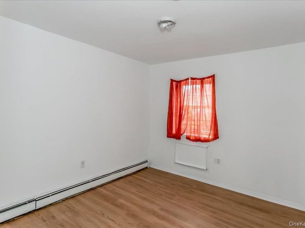 94-86 218th Street, Queens Village NY 11428