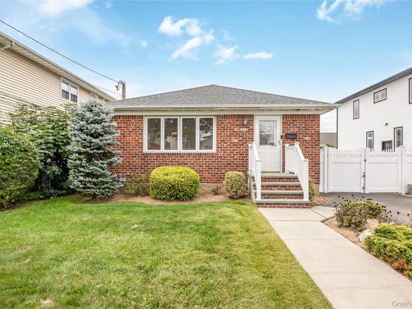 342 Lucille Avenue, Elmont NY 11003
