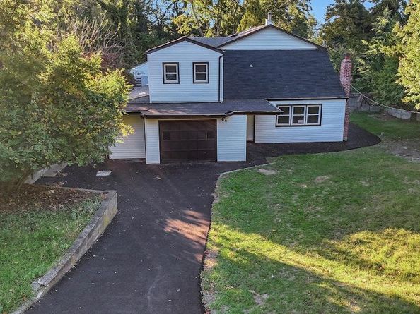 30 Dogwood Road, Rocky Point NY 11778