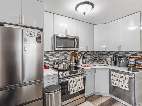 13214 Horace Harding Expressway, Flushing NY 11367