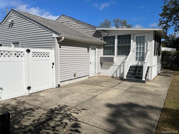 1321 7th Street, West Babylon NY 11704