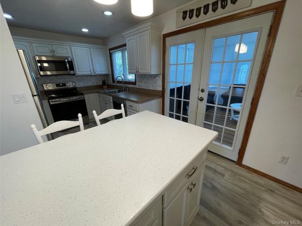 1321 7th Street, West Babylon NY 11704