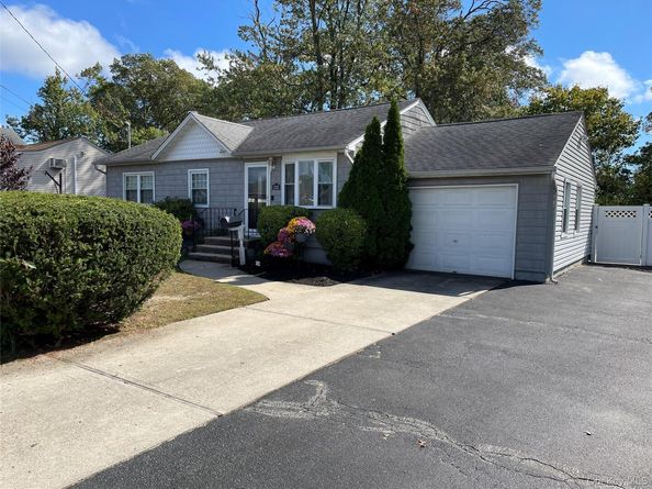 1321 7th Street, West Babylon NY 11704