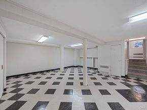 379 Roxbury Road S, Garden City South NY 11530