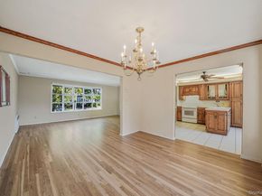379 Roxbury Road S, Garden City South NY 11530