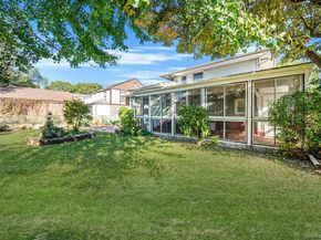 379 Roxbury Road S, Garden City South NY 11530