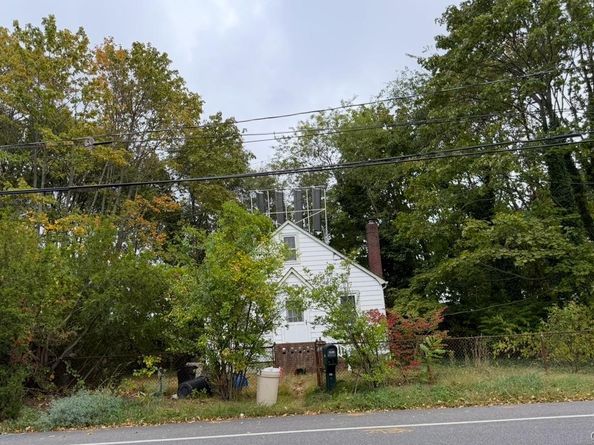 1599 3rd Street, West Babylon NY 11704