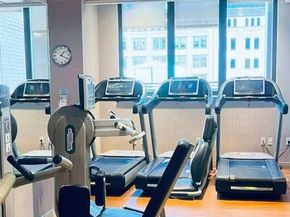 330 E 38th Street 53K, New York (Manhattan) NY 10016