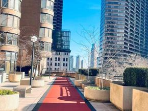 330 E 38th Street 53K, New York (Manhattan) NY 10016