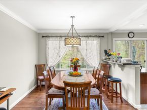 6 George Court, Miller Place NY 11764