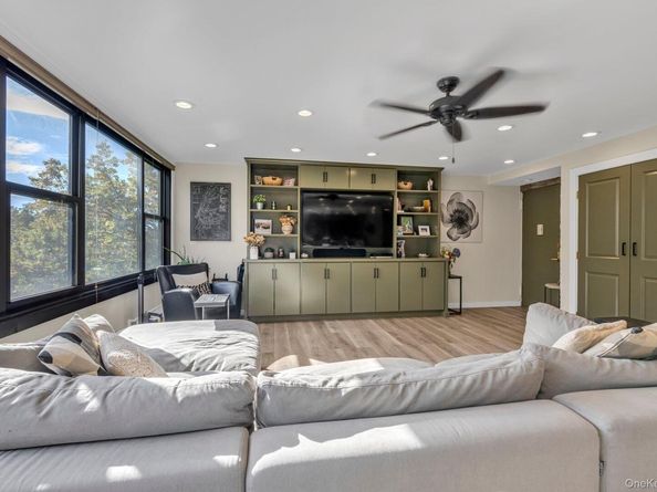 162-31 9th 5C, Beechhurst NY 11357