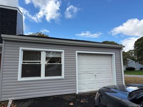 14 Whitney Lane, Coram NY 11727