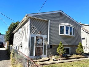 11 Mount Avenue, Freeport NY 11520
