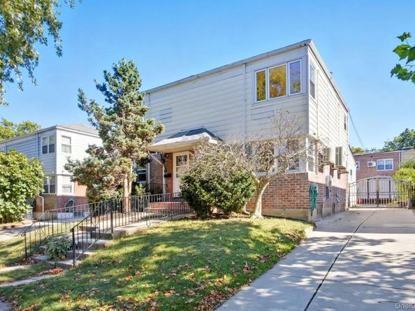 6739 197th Street, Fresh Meadows NY 11365