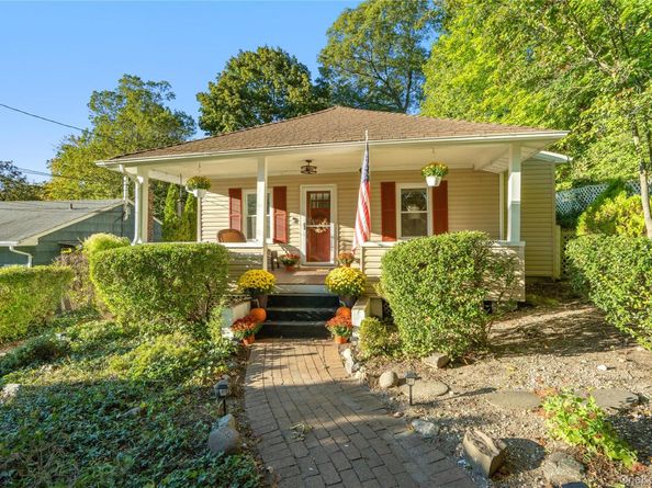 15 Dune Court, Northport NY 11768
