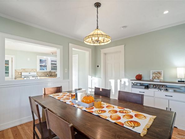 15 Dune Court, Northport NY 11768