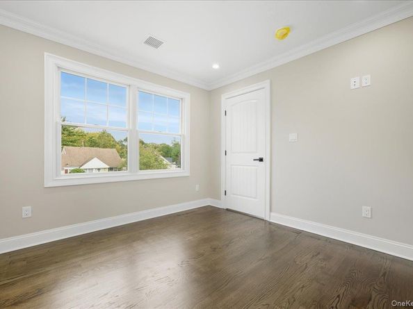 1744 Princeton Drive W, Wantagh NY 11793