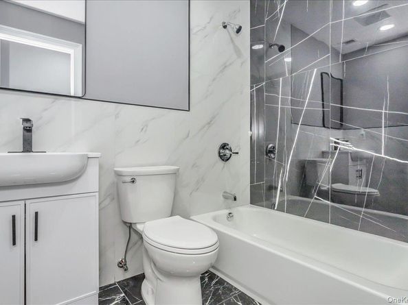 26 Gabon Lane, Coram NY 11727