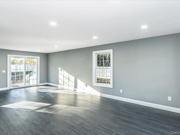 26 Gabon Lane, Coram NY 11727